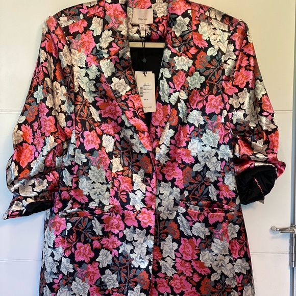 Cinq a sept gorgeous blazer -new - Picture 3 of 8